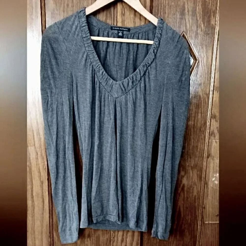 Banana Republic V Neck Stretch Long Sleeve T Shirt XSMALL